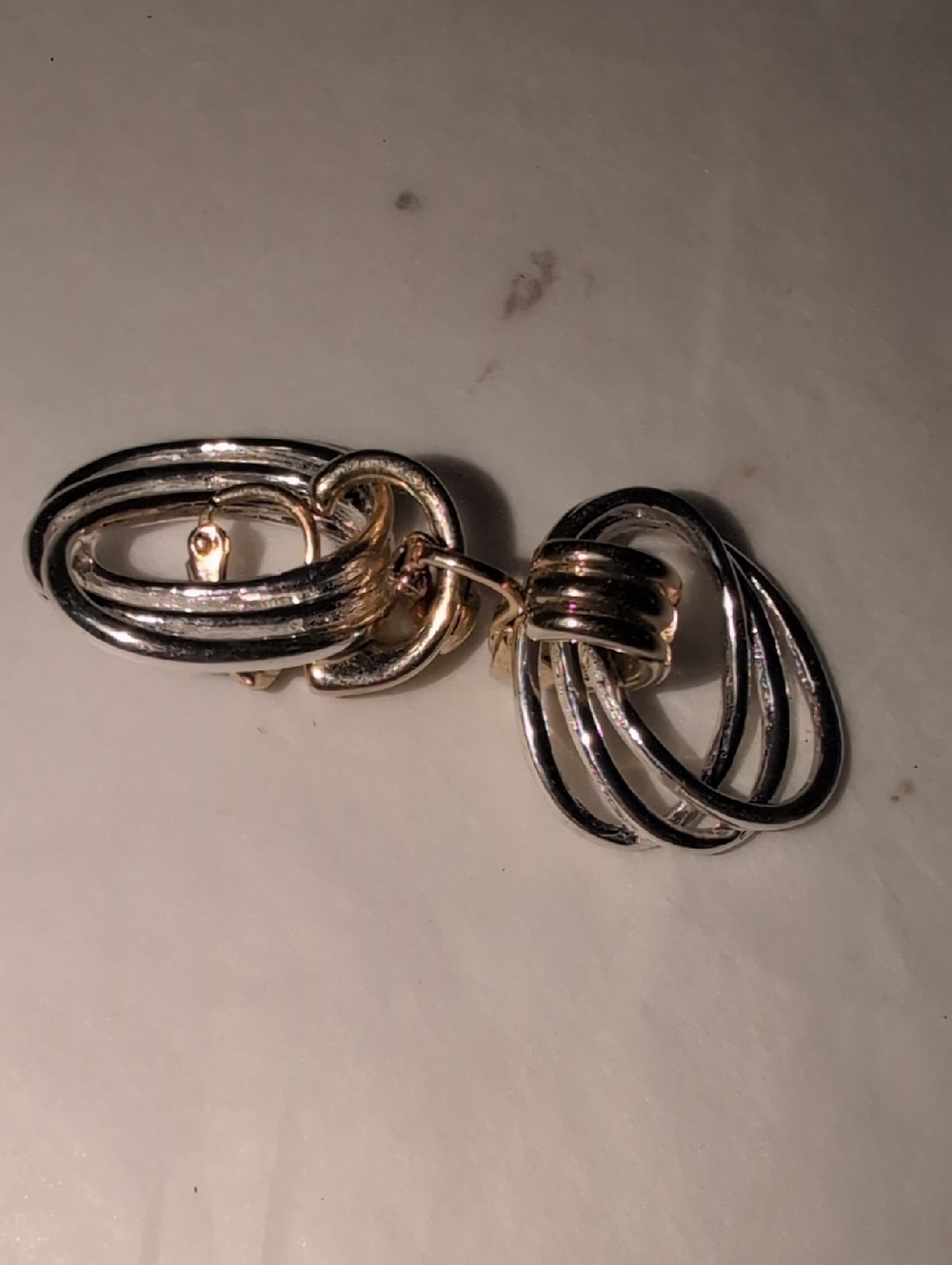 ❤️‍🔥10/$10❤️‍🔥 Two-Tone Silver and Gold Loop Drop Earrings Clip On